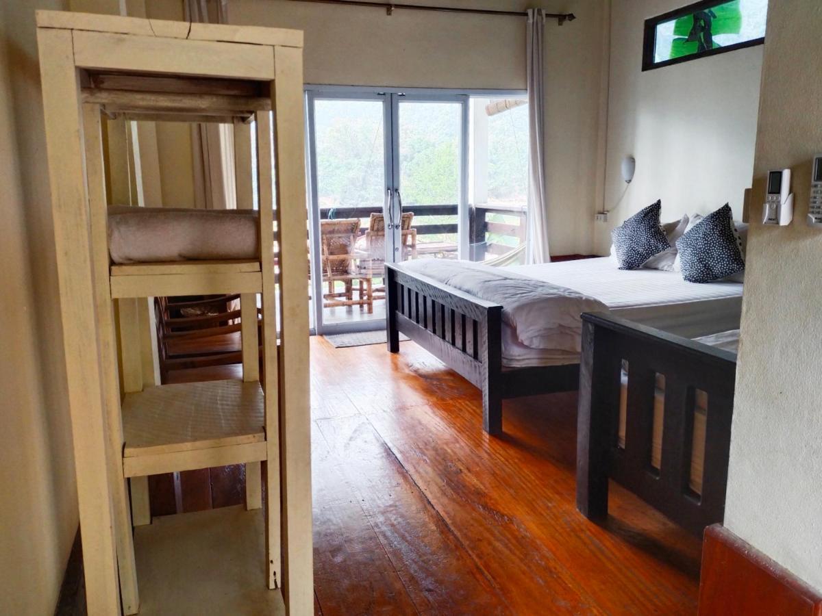 Pdv Guesthouse Muang Ngoi Exteriör bild