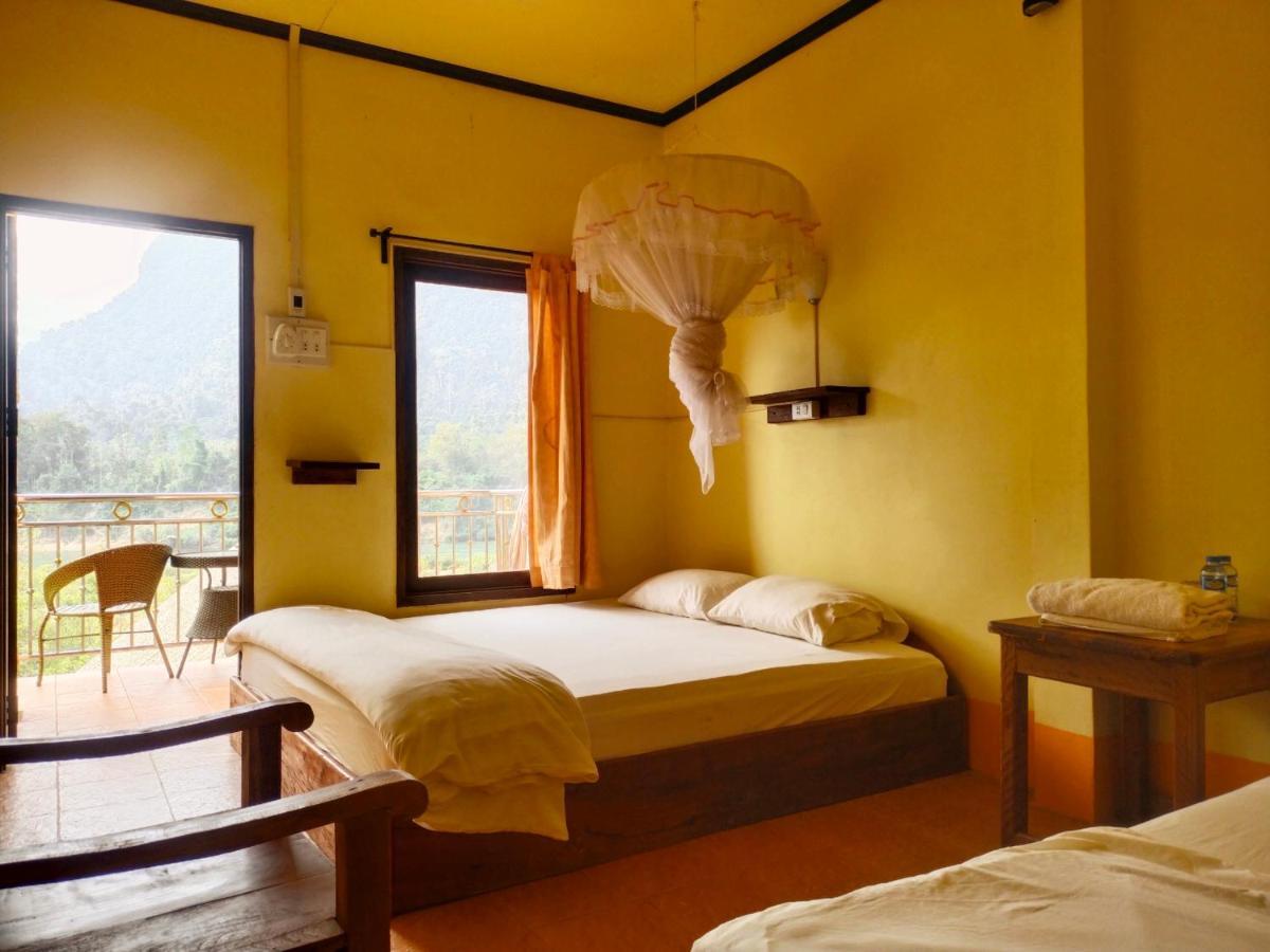 Pdv Guesthouse Muang Ngoi Exteriör bild
