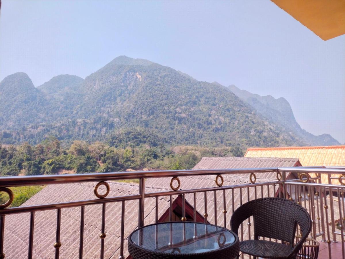 Pdv Guesthouse Muang Ngoi Exteriör bild